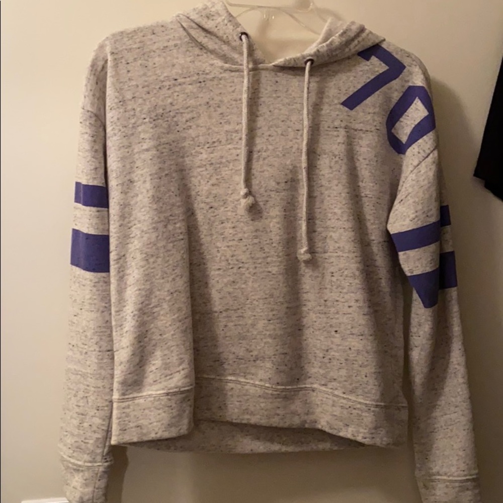 Forever 21 Sweatshirt
